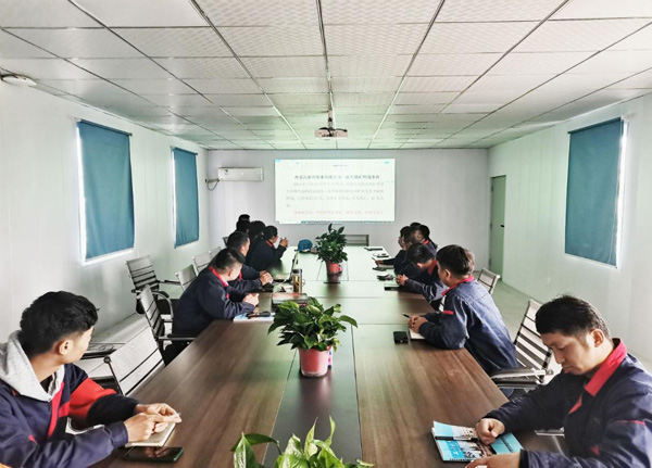 銅基新材料項(xiàng)目指揮部開展安全教育 銅基新材料項(xiàng)目指揮部開展安全教育